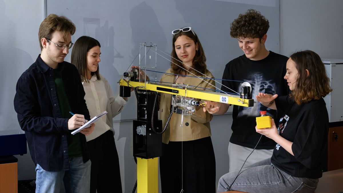 Facultatea de Automatică și Calculatoare (AC)